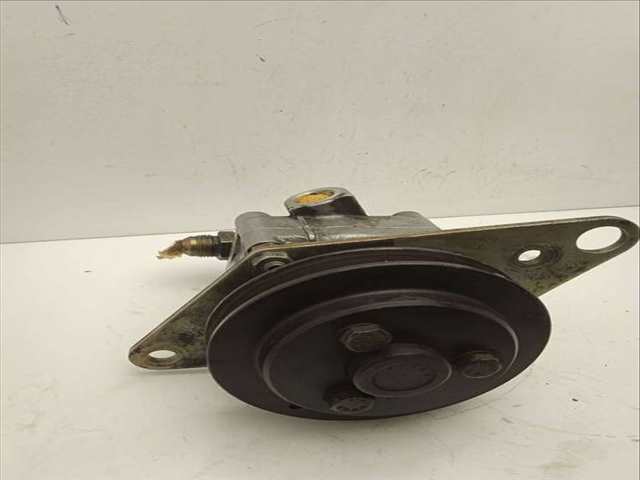 Foto 3ª: Bomba de Direccion Mercedes Clase MB 100 2.4 DIESEL 72CV 53KW CAJA CERRADA (1987)