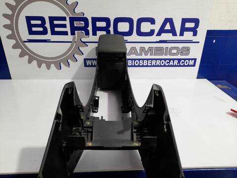 Foto 3ª: Consola Central Mazda 3 1.6 CD DIESEL CAT 109CV [Y601] (2003)