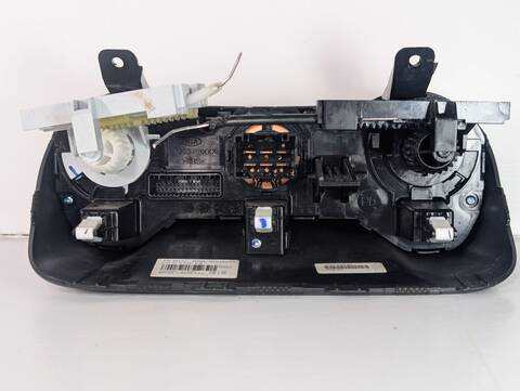 Foto 2ª: Mando Climatizador Kia Stonic D4FE (2019)