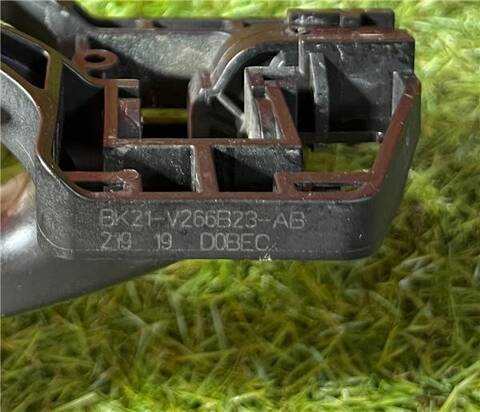 Foto 3ª: Maneta Exterior Trasera Izquierda Ford Transit 2.0 320 L1 TRANSIT TREND [2 0 LTR. - 96 KW TDCI CAT] 131CV [BKFA] (2019)