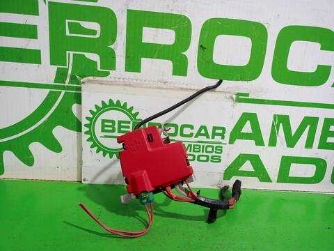 Caja Reles Fusibles Renault Kangoo PROFESIONAL 75CV 55KW