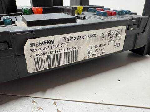 Foto 3ª: Caja Reles Fusibles Citroen C3 VERSION INDEFINIDA