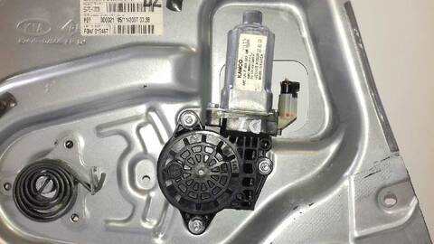 Foto 2ª: Elevalunas Eléctrico Delantero Izquierdo Kia Sportage ACTIVE 4X4 140CV 103KW [D4EAF] (2009)