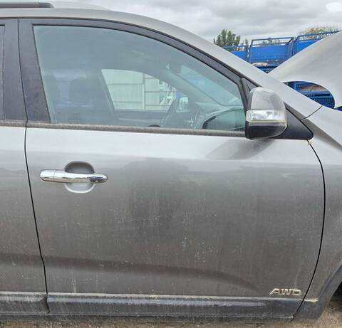 Puerta Delantera Derecha Kia Sorento DRIVE 2WD 197CV 145KW