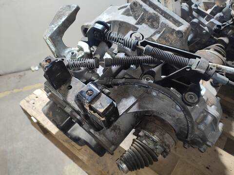 Foto 3ª: Caja Cambios Audi A1 VERSION INDEFINIDA (2010)