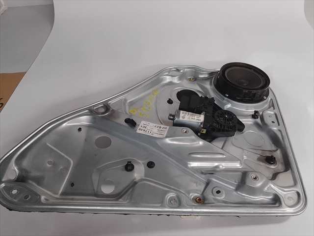 Foto 3ª: Elevalunas Eléctrico Trasero Derecho Volkswagen Passat 1.9 D [D/AVF] (2004)