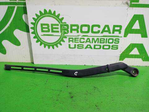 Foto 3ª: Brazo Limpia Delantero Derecho Audi A4 2.5 TDI 120KW) BERLINA 163CV (2004)