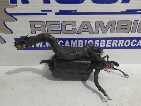 Caja Reles Fusibles Fiat Doblo 1.3 16V M-JET CAT 95CV