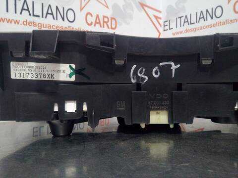 Foto 3ª: Cuadro de Instrumentos Opel Meriva ESSENTIA 100CV 74KW [Z16XE] (2004)