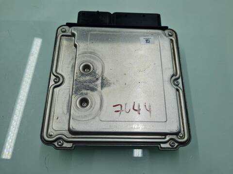 Foto 2ª: Centralita Motor ECU Volkswagen Golf ADVANCE BLUEMOTION 105CV 77KW [CLH] (2013)
