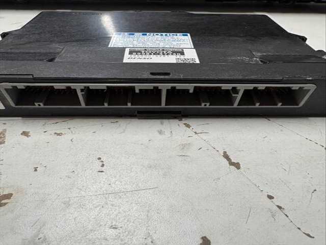 Foto 2ª: Centralita Motor ECU Toyota Prius VERSION INDEFINIDA (2013)