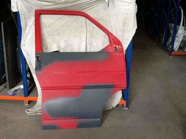 Puerta Delantera Derecha Volkswagen Transporter 1.9 TDI FURGON