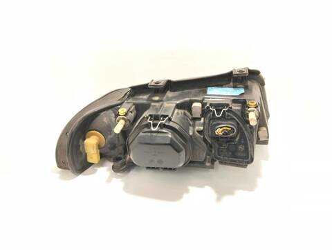Foto 3ª: Faro Izquierdo Audi A4 1.9 TDI 96 KW 131CV [AJM] (2001)