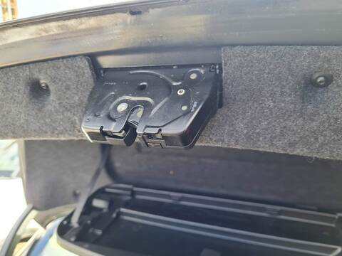 Cerradura Maletero Portón Bmw Serie 5 518 520 D 184CV 135KW