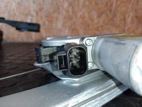 Foto 2ª: Elevalunas Manual Trasero Derecho Chevrolet Orlando LT 1 CAT 141CV (2011)