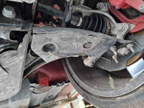 Foto 1ª: Brazo Suspension Delantero Izquierdo Skoda Octavia RS 244CV 180KW [DNPA] (2023)