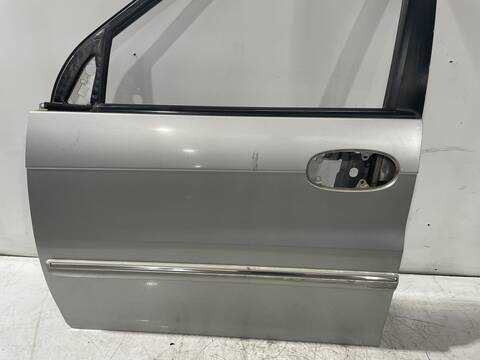 Foto 3ª: Puerta Delantera Izquierda Kia Carnival 2.9 CRDI LX 144CV 106KW [J3] (2004)