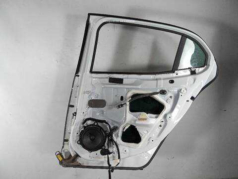 Foto 3ª: Puerta Trasera Derecha Renault Megane VERSION INDEFINIDA (2015)