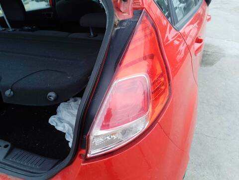 Foto 2ª: Piloto Trasero Derecho Ford Fiesta BLACK EDITION 100CV 74KW [SFJB] (2013)