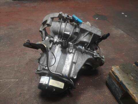 Foto 3ª: Caja Cambios Renault Clio K4J712 (2000)