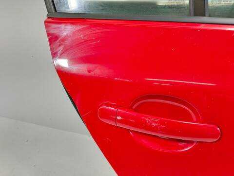 Foto 2ª: Puerta Trasera Derecha Volkswagen Golf HIGHLINE 2 TDI 140CV (2003)