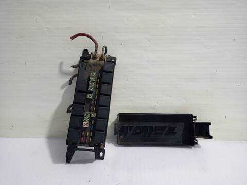 Caja Reles Fusibles Chrysler Voyager 2.5 TD FAMILY 116CV 85KW