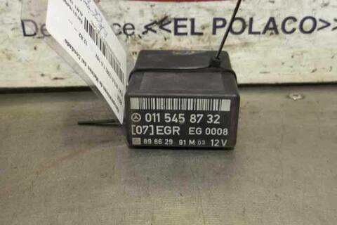Foto 2ª: Caja Reles Fusibles Mercedes Clase E 180 211CV 155KW FAMILIAR (1985)