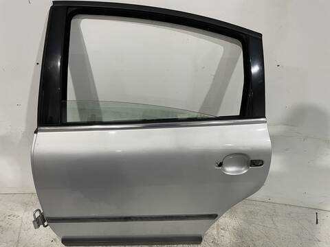 Foto 2ª: Puerta Trasera Izquierda Volkswagen Passat ADVANCE BERLINA 131CV 96KW [AVF] (2003)