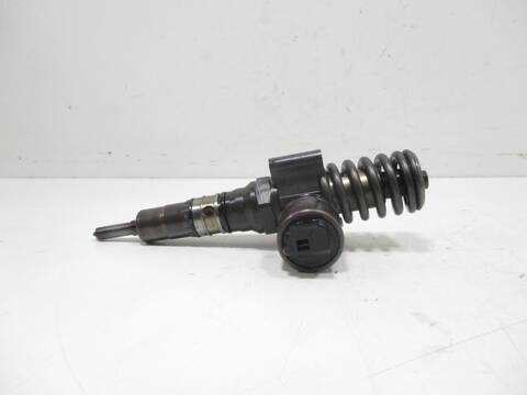 Foto 2ª: Inyectores Volkswagen Golf BKD (2004)