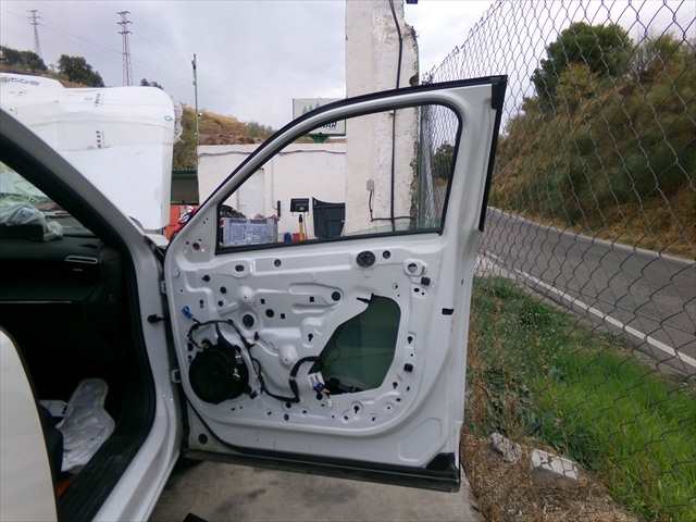 Foto 2ª: Puerta Delantera Derecha Peugeot 2008 1.2 G 2019-2023 [HN05] (2023)
