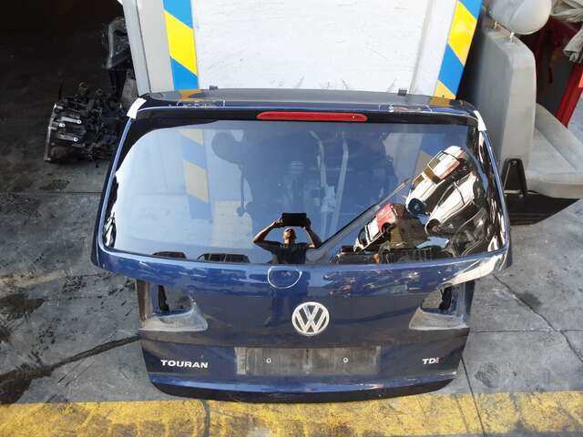 Portón Volkswagen Touran 1.6 TDI 105CV 0CV