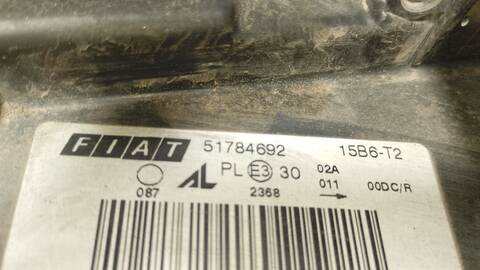 Foto 2ª: Faro Izquierdo Fiat Croma 2.4 20V MULTIJET EMOTION 200CV 147KW [939A3000] (2006)