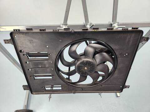 Foto 1ª: Electroventilador Ford Mondeo GHIA X 140CV 103KW [QXBA] (2009)