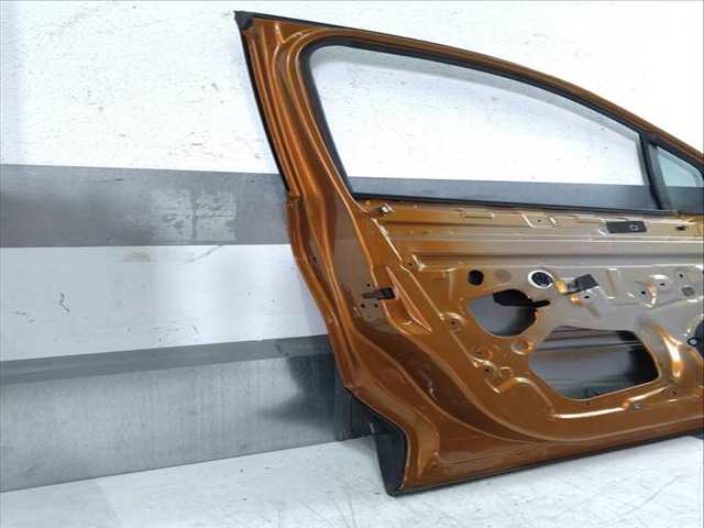 Foto 3ª: Puerta Delantera Izquierda Renault Captur 0.9 TCE 90 CV 66KW [H4B408 H4B]