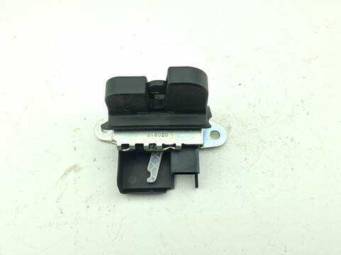 Cerradura Maletero Portón Audi A1 30 TFSI BASICO 116CV 85KW