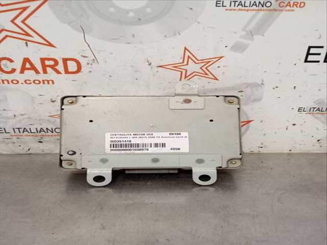 Foto 2ª: Centralita Motor ECU Mitsubishi L200 2500 TD AMERICAN SPIRIT 4-PTAS.) 99CV 73KW [4D56] (2001)
