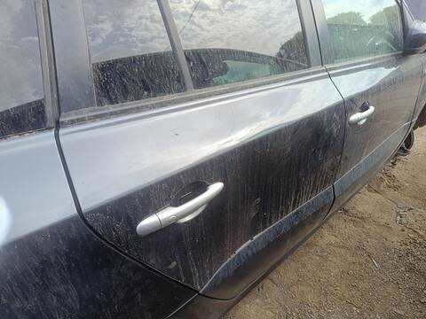 Puerta Trasera Derecha Renault Koleos PRIVILEGE 173CV 127KW