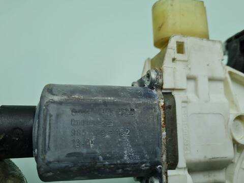 Foto 3ª: Elevalunas Eléctrico Delantero Derecho Bmw Serie 1 114 116D 116CV 85KW [N47D20C] (2013)