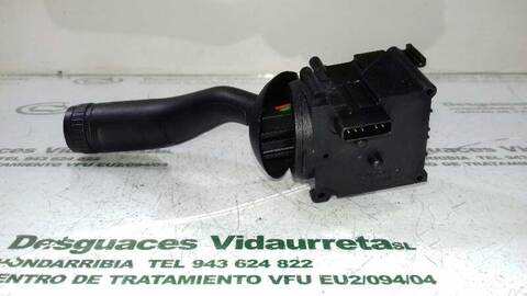 Foto 3ª: Mando Multifuncion Volkswagen Touareg TDI V6 225CV 165KW [BKS] (2003)