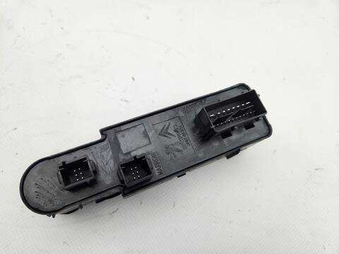 Foto 3ª: Botonera Elevalunas Citroen C4 COLLECTION 92CV 68KW [9H06] (2013)