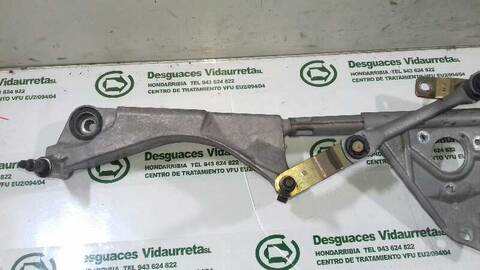 Foto 2ª: Brazo Limpia Delantero Izquierdo Mercedes Clase C 160 C 230 COMPRESSOR 203.747) COUPE 197CV 145KW [111981] (2004)
