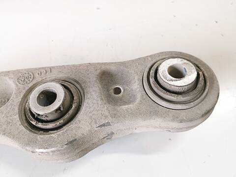 Foto 3ª: Brazo Suspension Trasero Derecho Audi A8 4.2 TDI QUATTRO 326CV (2002)