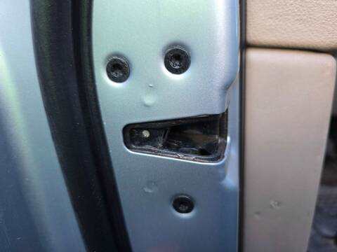 Cerradura Puerta Delantera Izquierda Land Rover Discovery TDV6 S 211CV 155KW