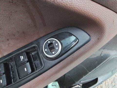 Foto 2ª: Mando Retrovisor Hyundai i20 1.2 16V CAT 84CV 62KW [G4LA] (2015)