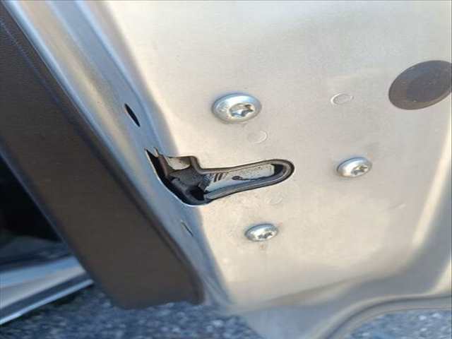 Cerradura Puerta Trasera Derecha Opel Corsa SELECTIVE 75CV 55KW