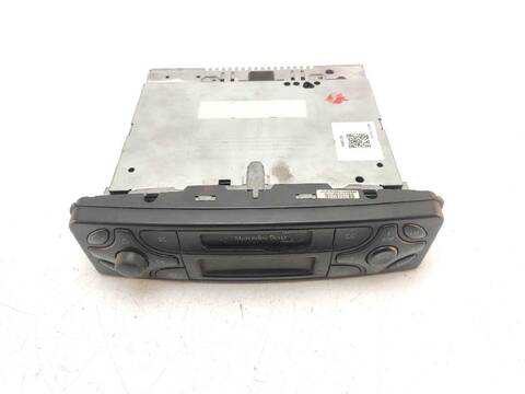 Foto 3ª: Sistema Audio Radio CD Mercedes Clase C 160 C 180 203.035) (2000)