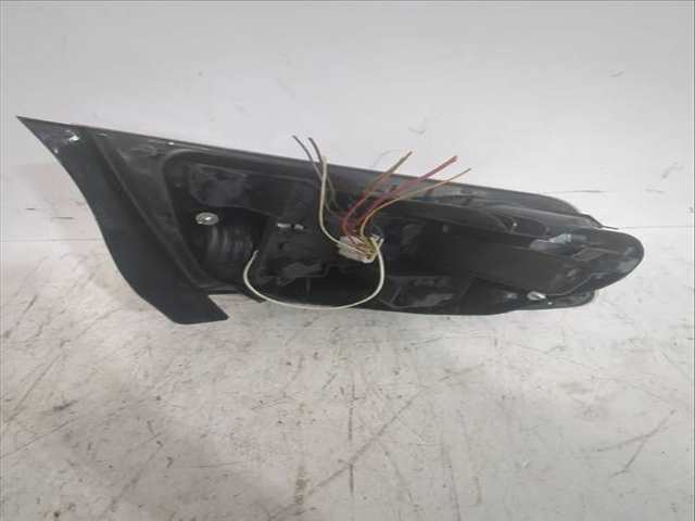 Foto 3ª: Piloto Trasero Derecho Peugeot 407 2.0 HDI 135 6DRHRH 6DRHRE 6DRHRG 6DRHRJ) 136CV 100KW [RHR (DW10BTED4)] (2005)