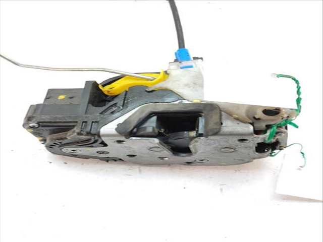 Foto 3ª: Cerradura Puerta Delantera Izquierda Opel Astra 1.7 CDTI 68) (2009)