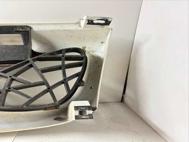 Foto 3ª: Rejilla Delantera Nissan Terrano VERSION INDEFINIDA (2002)