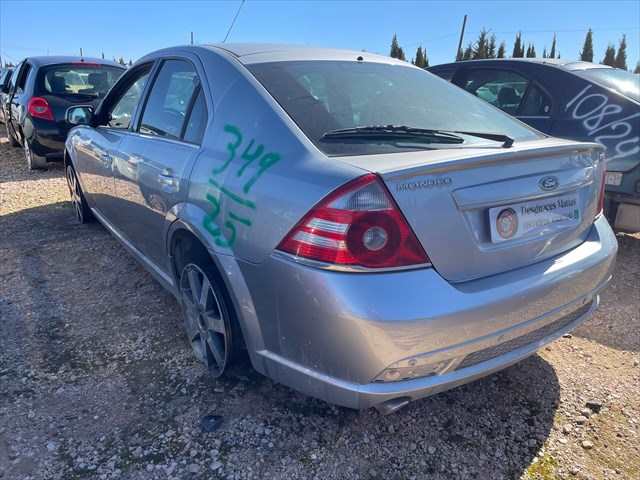 Foto 2ª: Paragolpes Trasero Ford Mondeo 2.2 TDCI 155cv [QJBA] (2005)